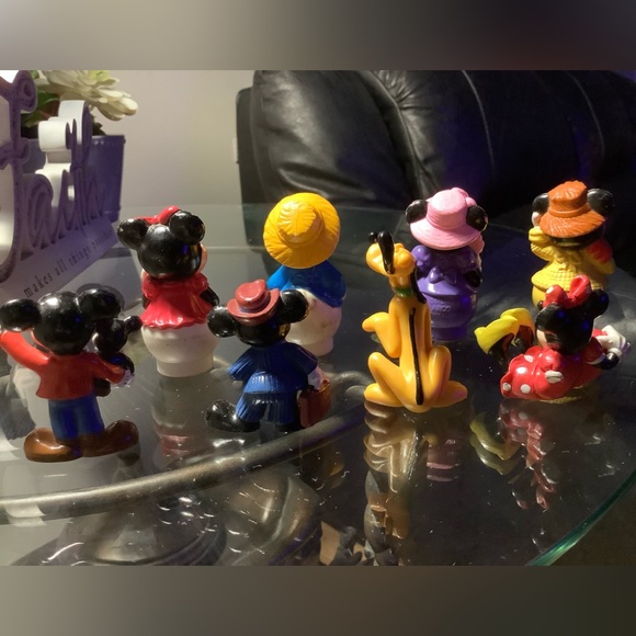 Mickey and friends figurines - Picture 2 of 2